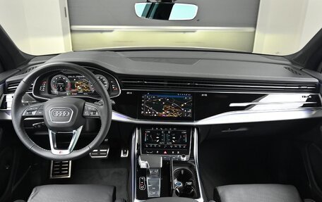 Audi Q7, 2025 год, 11 212 678 рублей, 10 фотография