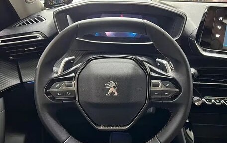 Peugeot 2008 II, 2022 год, 1 190 005 рублей, 9 фотография