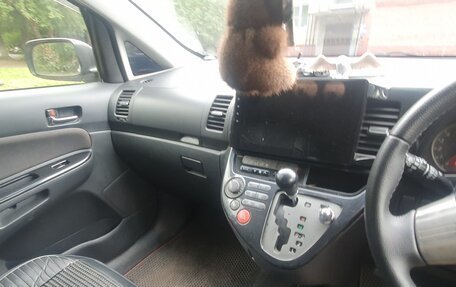 Toyota Wish II, 2003 год, 750 000 рублей, 2 фотография