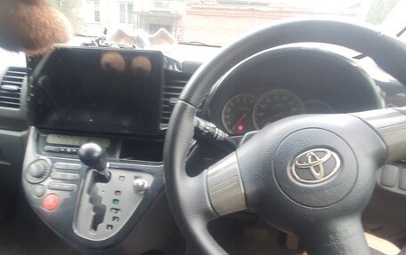 Toyota Wish II, 2003 год, 750 000 рублей, 3 фотография