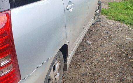Toyota Wish II, 2003 год, 750 000 рублей, 8 фотография