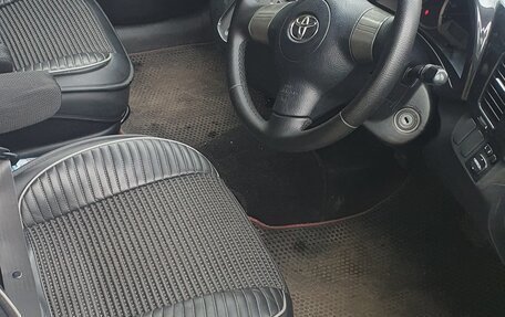 Toyota Wish II, 2003 год, 750 000 рублей, 15 фотография