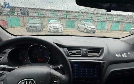 KIA Rio III рестайлинг, 2011 год, 700 000 рублей, 2 фотография