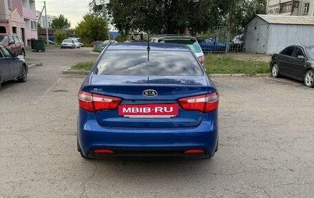 KIA Rio III рестайлинг, 2011 год, 700 000 рублей, 4 фотография