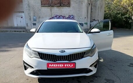 KIA Optima IV, 2019 год, 1 600 000 рублей, 1 фотография