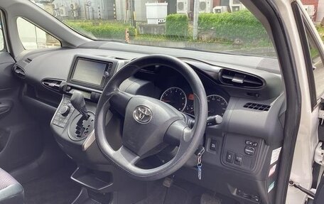 Toyota Wish II, 2017 год, 1 218 009 рублей, 11 фотография