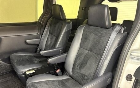 Toyota Voxy III, 2021 год, 1 713 009 рублей, 17 фотография