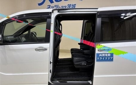 Toyota Voxy III, 2021 год, 1 713 009 рублей, 21 фотография