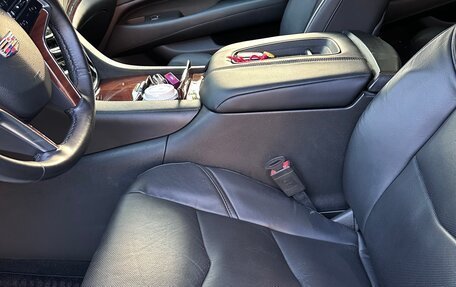 Cadillac Escalade IV, 2015 год, 4 500 000 рублей, 13 фотография