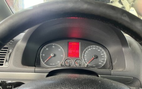 Volkswagen Touran III, 2007 год, 800 000 рублей, 6 фотография