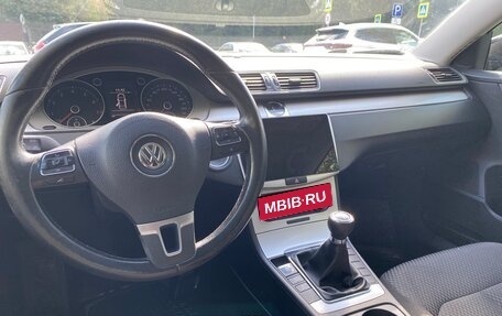 Volkswagen Passat B7, 2011 год, 1 050 000 рублей, 9 фотография