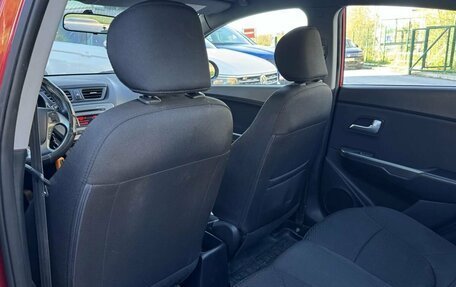 KIA Rio III рестайлинг, 2015 год, 929 000 рублей, 17 фотография