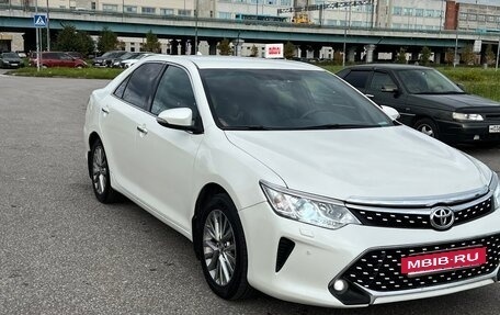 Toyota Camry, 2015 год, 2 000 000 рублей, 10 фотография