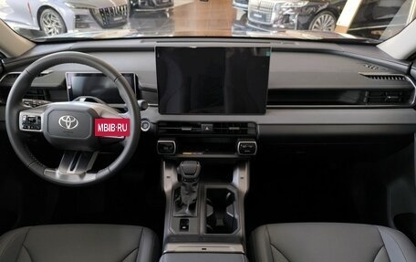 Toyota RAV4, 2026 год, 4 490 000 рублей, 13 фотография