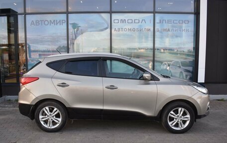 Hyundai ix35 I рестайлинг, 2010 год, 900 000 рублей, 4 фотография