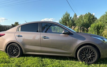 KIA Rio IV, 2018 год, 1 150 000 рублей, 2 фотография