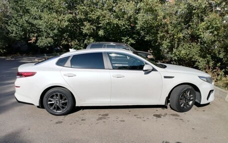 KIA Optima IV, 2019 год, 1 600 000 рублей, 2 фотография