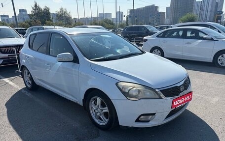 KIA cee'd I рестайлинг, 2010 год, 550 000 рублей, 2 фотография