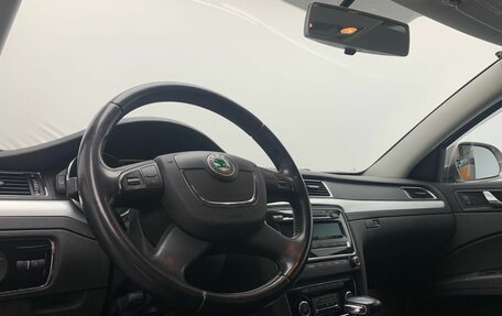 Skoda Superb III рестайлинг, 2012 год, 1 233 000 рублей, 19 фотография