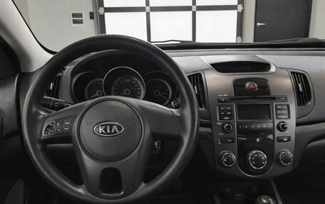 KIA Cerato III, 2010 год, 599 000 рублей, 11 фотография