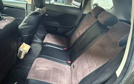 Mitsubishi Outlander III рестайлинг 3, 2020 год, 2 150 000 рублей, 6 фотография