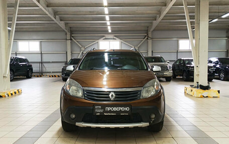 Renault Sandero I, 2013 год, 730 000 рублей, 2 фотография
