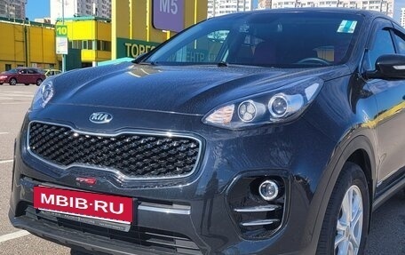 KIA Sportage IV рестайлинг, 2018 год, 2 300 000 рублей, 2 фотография