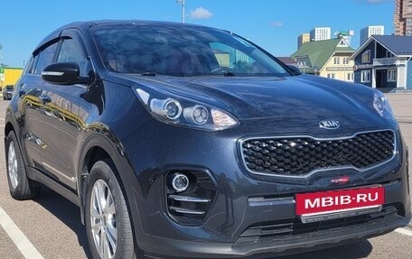 KIA Sportage IV рестайлинг, 2018 год, 2 300 000 рублей, 3 фотография