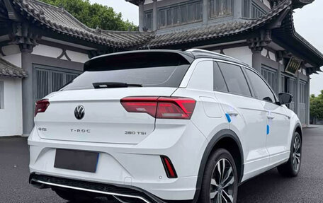 Volkswagen T-Roc I, 2022 год, 1 890 000 рублей, 6 фотография