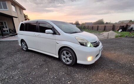 Toyota ISis I, 2012 год, 1 280 000 рублей, 2 фотография