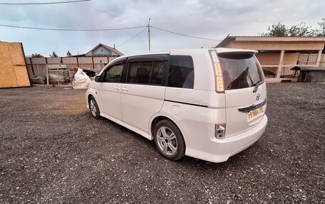 Toyota ISis I, 2012 год, 1 280 000 рублей, 4 фотография
