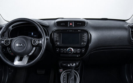 KIA Soul II рестайлинг, 2017 год, 1 489 000 рублей, 8 фотография
