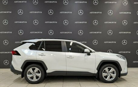 Toyota RAV4, 2020 год, 3 300 000 рублей, 4 фотография