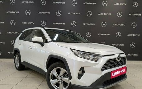 Toyota RAV4, 2020 год, 3 300 000 рублей, 3 фотография