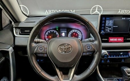 Toyota RAV4, 2020 год, 3 300 000 рублей, 18 фотография