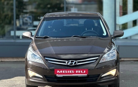 Hyundai Solaris II рестайлинг, 2015 год, 979 000 рублей, 2 фотография