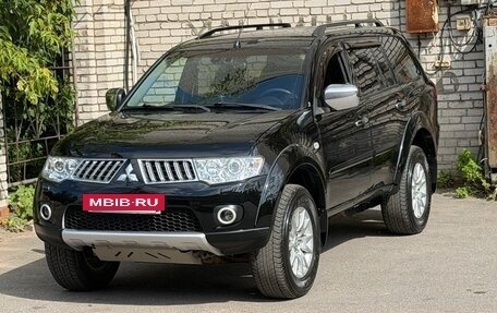 Mitsubishi Pajero Sport II рестайлинг, 2013 год, 1 850 000 рублей, 2 фотография