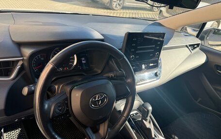 Toyota Corolla, 2019 год, 1 990 000 рублей, 5 фотография