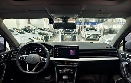 Volkswagen Tiguan II, 2022 год, 2 430 005 рублей, 6 фотография