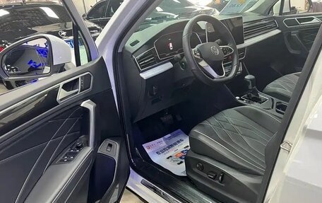 Volkswagen Tiguan II, 2022 год, 2 430 005 рублей, 11 фотография