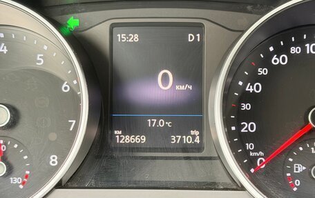 Volkswagen Tiguan II, 2020 год, 2 600 000 рублей, 6 фотография