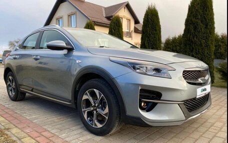 KIA XCeed I, 2019 год, 1 750 000 рублей, 5 фотография