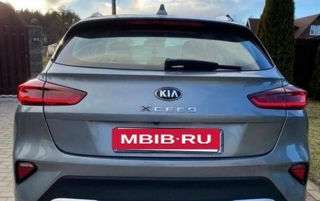 KIA XCeed I, 2019 год, 1 750 000 рублей, 4 фотография