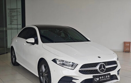 Mercedes-Benz A-Класс, 2021 год, 2 270 000 рублей, 2 фотография