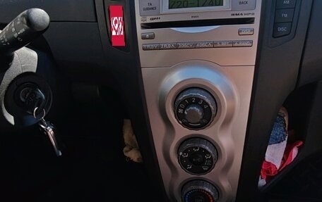 Toyota Yaris III рестайлинг, 2008 год, 535 000 рублей, 9 фотография