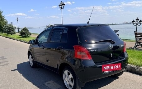 Toyota Yaris III рестайлинг, 2008 год, 630 000 рублей, 2 фотография