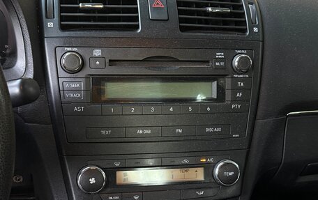 Toyota Avensis III рестайлинг, 2011 год, 950 000 рублей, 13 фотография