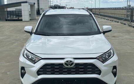 Toyota RAV4, 2020 год, 3 449 000 рублей, 8 фотография