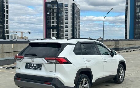 Toyota RAV4, 2020 год, 3 449 000 рублей, 5 фотография