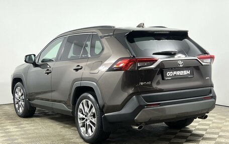 Toyota RAV4, 2020 год, 2 859 900 рублей, 2 фотография